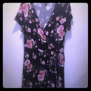 Justify mock wrap dress. Size XL Junior.